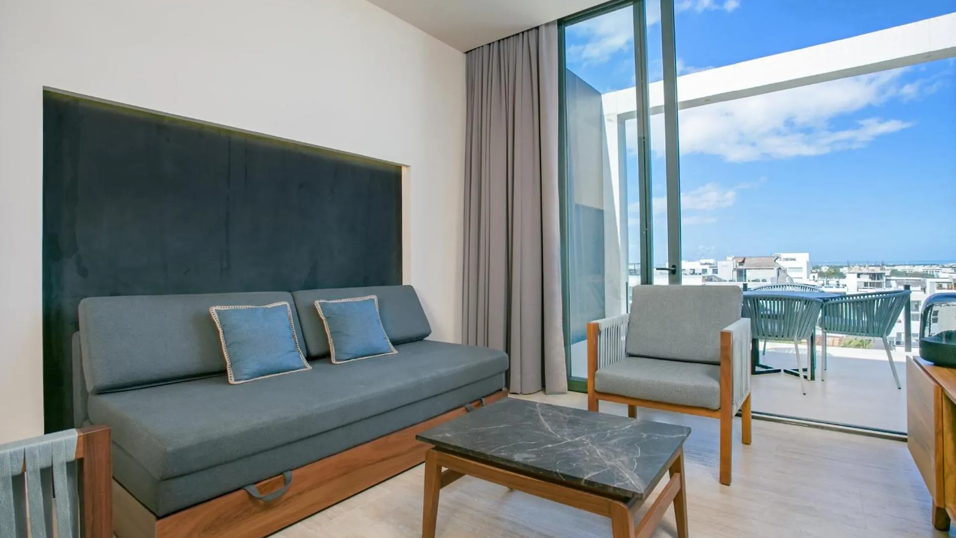 Ceren Luxury Apartments At Fifth Avenue By Spot Rentals Playa del Carmen Mexico