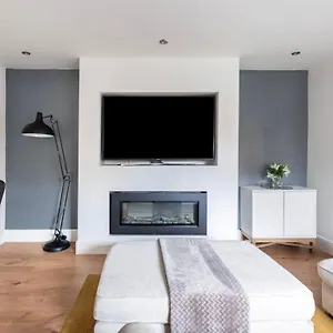  Apartment Holdsworth House United Kingdom