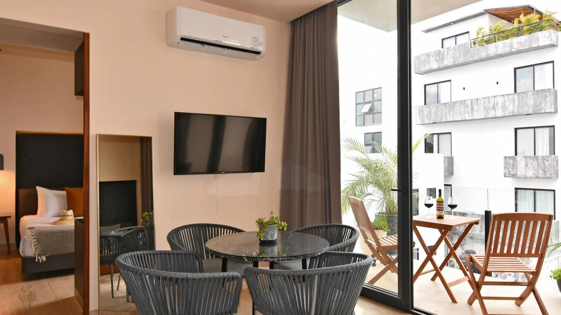 Ceren Luxury Apartments At Fifth Avenue By Spot Rentals Playa del Carmen México
